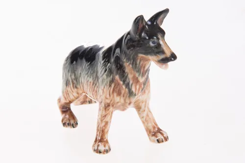 Miniatura 6 de WitnyStore Pequeño perro de pastor alemán alsaciano de pie negro y marrón de 3 pulgadas, hecho a mano, hecho a mano, de cerámica, cachorros, perros