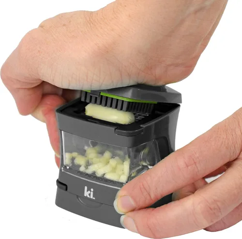 Miniatura 3 de Prensa de ajo Garlic-A-Peel, trituradora, cortadora, picadora y contenedor de almacenamiento - Incluye pelador de ajo de silicona - Fácil de limpiar