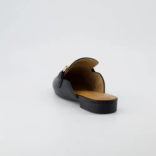 Miniatura 5 de CUSHIONAIRE Sandalias Yates con hebilla para mujer + espuma viscoelástica, anchos disponibles