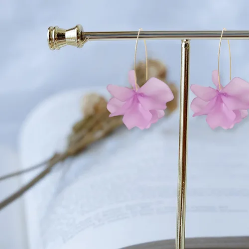 Miniatura 5 de Pendientes colgantes de pétalos de flores de resina bohemia, hechos a mano, grandes y largos, con forma de rosa, de acrílico, para fiesta de verano