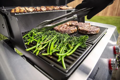 Miniatura 5 de Weber Genesis E-315 - Parrilla de gas propano líquido para cocina al aire libre, 3 quemadores, color negro
