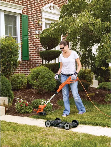 Miniatura 8 de BLACK+DECKER 3 en 1 Podadora de hierba/de esquina y cortacésped, 6,5 A, 12 pulgadas (MTE912)