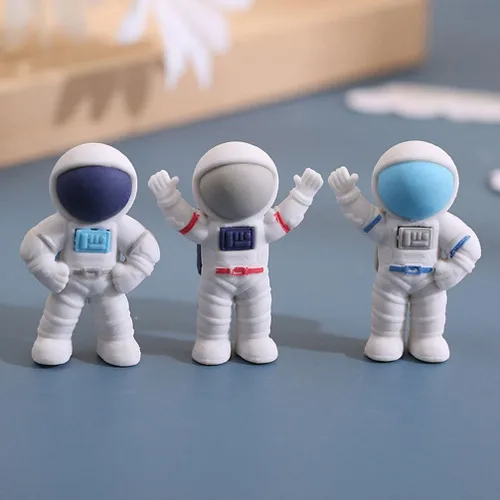 Miniatura 3 de NUOBESTY 24 borradores de astronauta para niños, lindos mini escritorio espacial 3D, juego de borradores de rompecabezas espaciales para premios