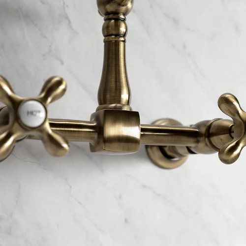 Miniatura 3 de Kingston Brass Heritage - Grifo de cocina de montaje en pared central de 8 pulgadas, latón antiguo