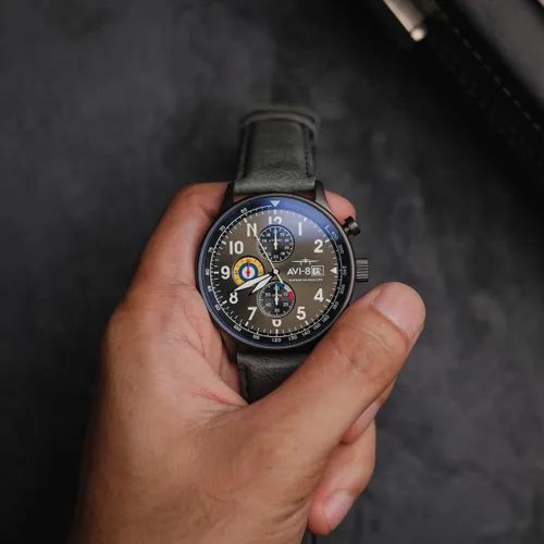 Miniatura 5 de Reloj analógico AV-4011 Hawker Hurricane, con mecanismo de cuarzo japonés, con correa de piel, de AVI-8