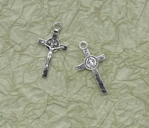 Miniatura 4 de 50 dijes de cruz de Jesús para pulseras, pequeños de 0.9 x 0.5 in, colgantes de metal vintage para hacer joyas, collares, aretes, llavero