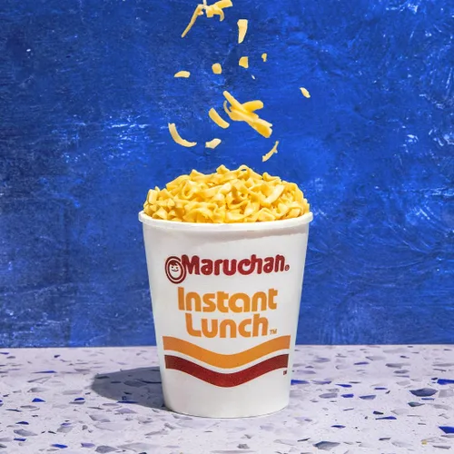Miniatura 5 de Maruchan Fideos Ramen Instant Lunch con sabor a queso cheddar, sopa de fideos instantáneos estilo japonés, comida rápida y fácil, taza de 2.25 onzas