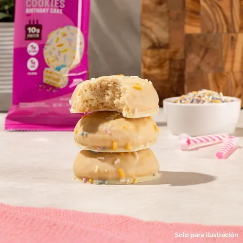 Miniatura 6 de Quest Nutrition Frosted Cookies Twin Pack, Pastel de Cumpleaños, 1g de Azúcar, 10g de Proteína, 2g de Carbohidratos Netos, Sin Gluten, 8