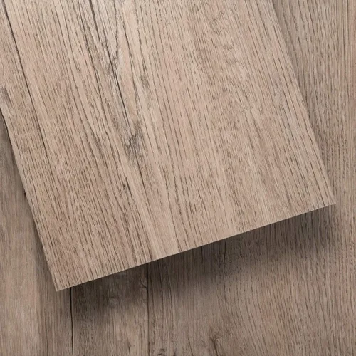 Miniatura 17 de Lucida USA - Piso vinílico imitación madera, adhesivo, para proyectos de bricolaje, 16 tablones, GlueCore, 39 pies cuadrados Gris (Seal Grey)