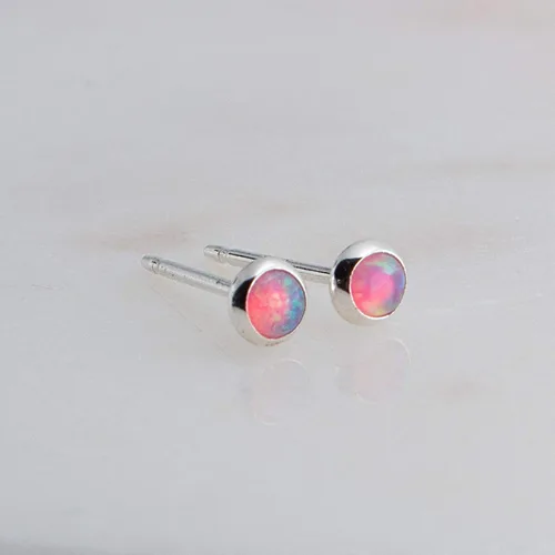 Miniatura 118 de Aretes pequeños de plata de ley para cartílago, tragus, hélix, múltiples piercings hipoalergénicos, piedra natal para mujer, juego de bisel
