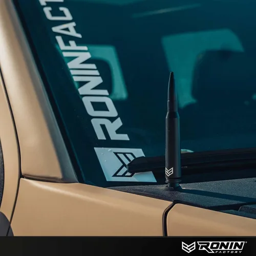 Miniatura 5 de Antena diseño de proyectil para camionetas Dodge RAM y Ford F150 Raptor.