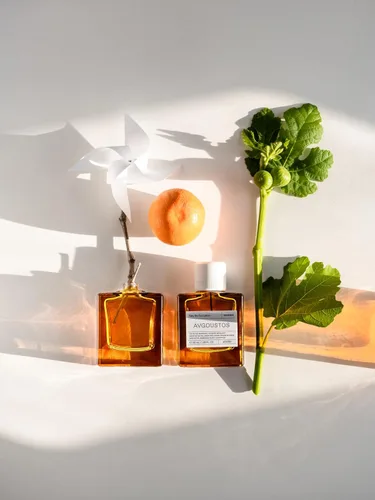 Miniatura 6 de KORRES Avgoustos Eau de Toilette, espray de higo y cítricos, aroma unisex con bergamota de lavanda mandarina, hoja de limón y higo medio, base