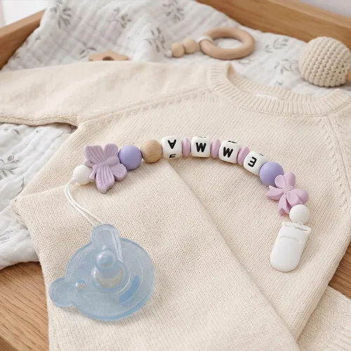 Miniatura 6 de Clip personalizado para chupete con nombre, soporte para chupete personalizado con nombre, juegos de regalo para bebés recién nacidos (mariposa)