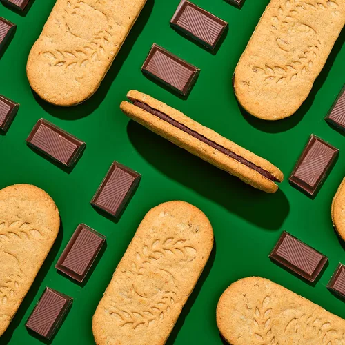 Miniatura 12 de belVita Sándwiches de galletas de barra de desayuno, crema de chocolate negro, 30 paquetes en total, 6 cajas (2 galletas por paquete)