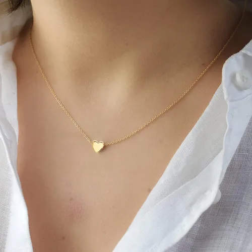 Miniatura 3 de Delicado collar con pequeño dije de corazón de oro, (además hay modelos con dije de corazón con inicial, con dije de rosa y con circonia cúbica)