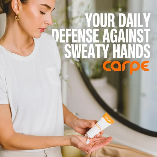 Miniatura 7 de Carpe Loción para manos absorbente de sudor (paquete de 3), una loción suave recomendada por dermatólogos que ayuda a detener el sudor de las manos