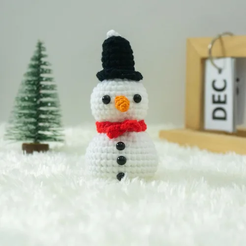 Miniatura 3 de Talataca Adorno de muñeco de nieve de ganchillo hecho a mano, colgante de espejo retrovisor de coche, decoración tejida de Navidad para el hogar