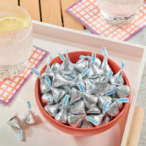 Miniatura 5 de HERSHEY'S KISSES - Bolsa a granel de chocolate con leche, 60 onzas