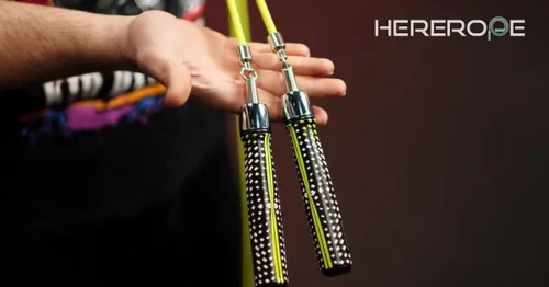 Miniatura 7 de HEREROPE 1/4LB Cuerda de saltar con peso para velocidad, cardio, boxeo y entrenamiento, cuerda de saltar con rodamientos de bolas, agarre cómodo