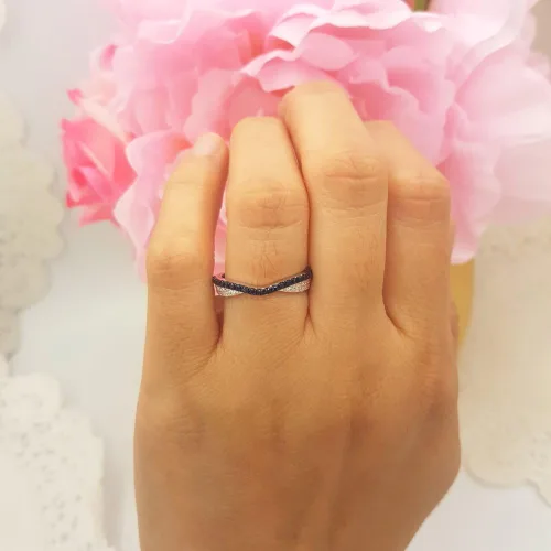 Miniatura 3 de Dazzlingrock Collection Anillo apilable redondo de oro de 14 quilates con zafiro azul y diamante blanco para mujer