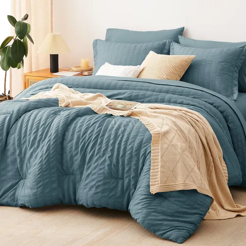 Miniatura 20 de CozyLux Juego de ropa de cama con edredón tamaño King Beige Seersucker de 7 piezas, juego de cama en una bolsa, con edredón, sábanas, fundas