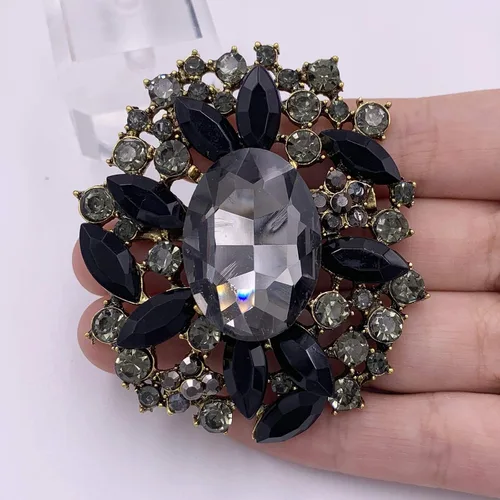 Miniatura 2 de HAISWET Broche de flores, accesorio de joyería para disfraz, tono dorado