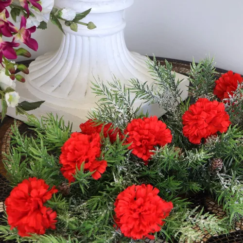 Miniatura 5 de Larksilk Púas de Clavel de Seda Roja de Tacto Real - 100 Unidades a Granel de Flores Artificiales para Bodas, Decoración DIY - Cabezas de 3.5", Rojo