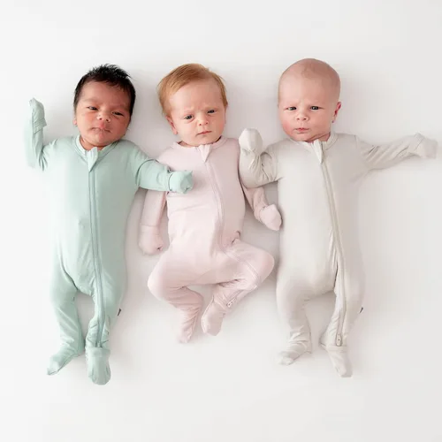 Miniatura 37 de KYTE BABY Pies unisex con cierre de cremallera, rayón hecho de bambú, 0-24 meses