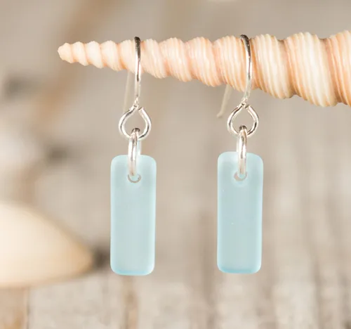 Miniatura 5 de Pendientes de cristal de mar Murmur - Pendientes de cristal de playa de alambre francés de ley para mujer de EcoSeaCo, utilizando