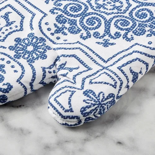 Miniatura 4 de Martha Stewart Strie Medallion - Manoplas para horno, juego de 2 unidades, color azul marino, 7 x 13 pulgadas Medallón Strie