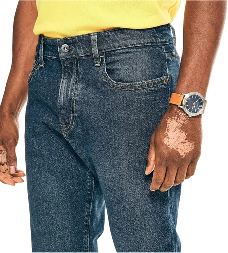 Miniatura 4 de Nautica Men's Athletic Slim Fit Denim