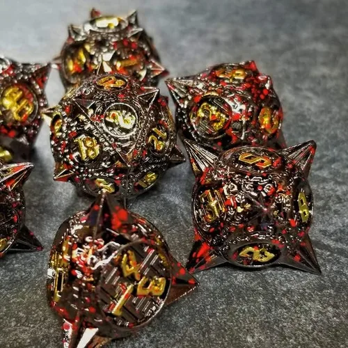 Miniatura 3 de Sage's Portal Enchanted Morning Stars - Juego de 7 dados poliédricos de metal con pinchos para Dungeons and Dragons TTRPG Pathfinder Negro/Oro/Sangre