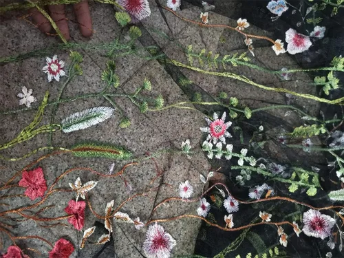 Miniatura 3 de Tela de encaje de 51 pulgadas de ancho, exquisita tela de encaje con bordado de flores florales para manualidades, vestidos de boda, decoración