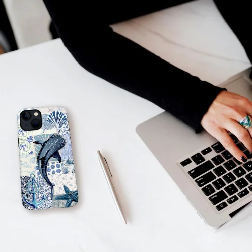 Miniatura 6 de DAIZAG Funda compatible con iPhone 13, funda duradera de protección contra golpes para niñas y mujeres, tema de retazos azul océano Tema