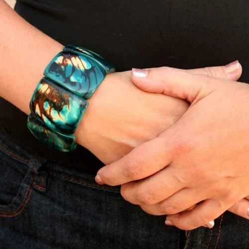 Miniatura 2 de Pulsera gruesa hecha de nuez de tagua orgánica, joyería de comercio justo hecha a mano para mujer