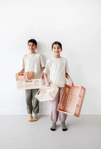 Miniatura 3 de 3 Sprouts Caja plegable de plástico reciclado, caja de almacenamiento plegable apilable para organización para adultos y niños, caja de plástico
