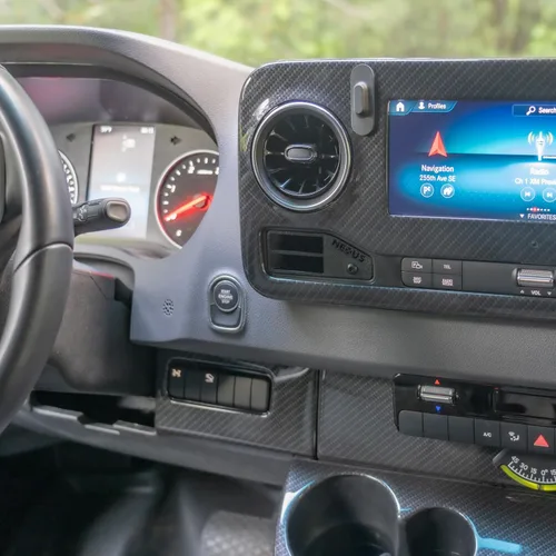 Miniatura 2 de NEXUS Adaptador de cubículo para VS30 Mercedes-Benz Sprinter Van (lado del conductor del teléfono inteligente)