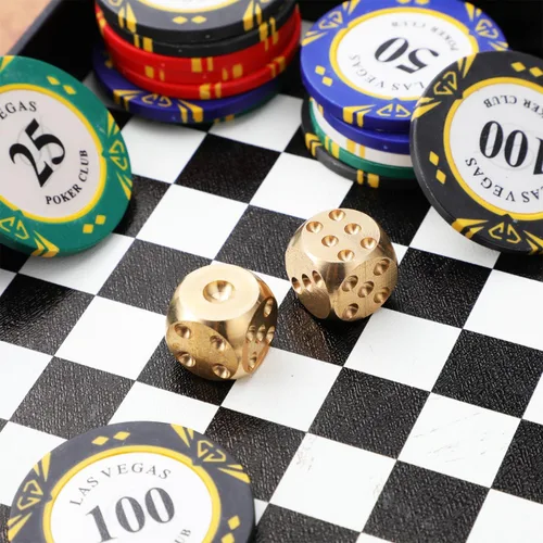 Miniatura 7 de ARTIBETTER RPG Dados 2 piezas de metal dados de latón poker juego de fiesta juguete para mesas, juego de mesa de póquer fiesta juego de rol dorado