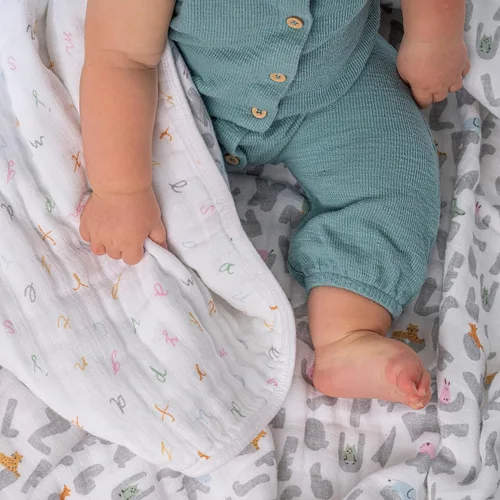 Miniatura 5 de aden + anais Essentials Manta de Ensueño, Mantas de Muselina para Bebé para Niñas y Niños, Manta Ligera Ideal para Recién Nacidos en Guardería