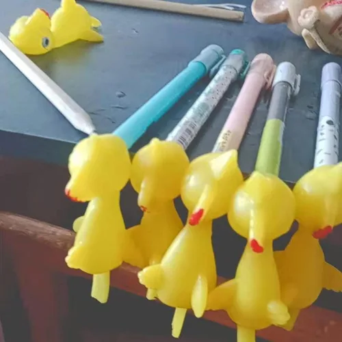 Miniatura 6 de Juego de hondas de goma – 12 piezas de pollo, divertidos juguetes para aliviar el estrés de pollo volador