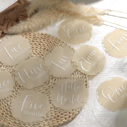 Miniatura 4 de UNIQOOO 13 tarjetas mensuales de hitos para bebés de 4 pulgadas con estampado beige, discos de accesorios para fotos, letrero de crecimiento redondo
