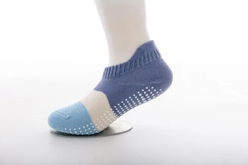 Miniatura 7 de J Poqobog Calcetines tobilleros antideslizantes para bebés, niños y niñas con suela antideslizante