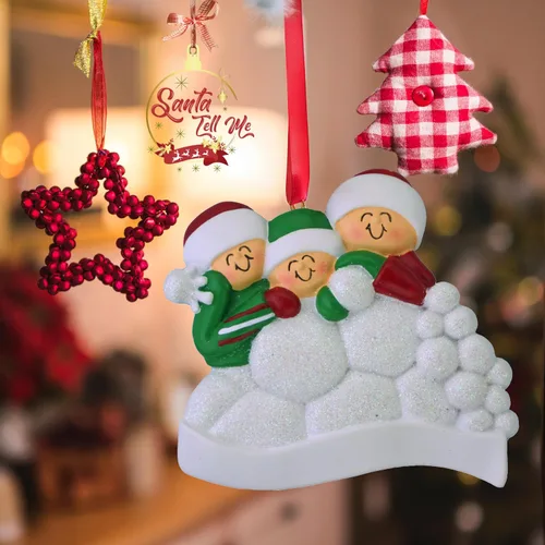 Miniatura 5 de Adorno familiar de Navidad personalizado para familia de 3, adorno de familia de tres nietos, adorno de bola de nieve personalizada, adornos