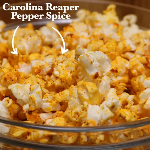 Miniatura 4 de ASS KICKIN' Carolina Reaper - Palomitas de maíz para microondas con pimienta - Snacks picantes - Paquete de 3 - Palomitas de maíz gourmet picantes
