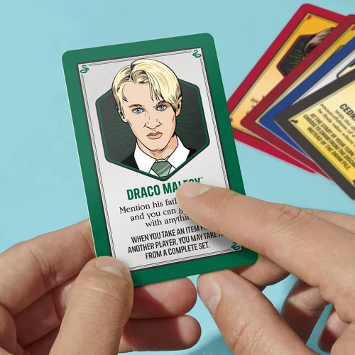 Miniatura 9 de Monopoly Deal: Juego de cartas de Harry Potter Juegos familiares para niños y adultos A partir de 8 años 2 a 5 jugadores 15 minutos