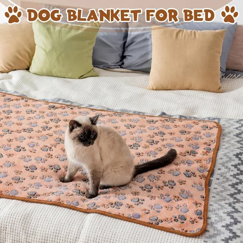 Miniatura 7 de Tegeme 12 mantas para mascotas, suaves y esponjosas, de vellón, para perros y gatos, cálidas, con estampado de patas, mantas de franela