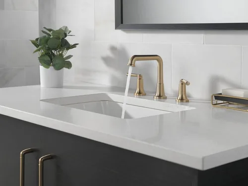 Miniatura 2 de Delta Faucet Saylor Gold - Grifo de baño de 3 agujeros, grifos de baño dorados, grifo de lavabo de baño con tecnología de sello de diamante