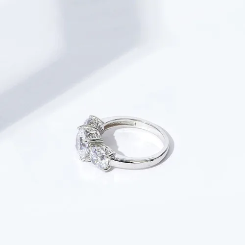 Miniatura 8 de Tienda Collection Platinum-Plated Sterling Silver Round 3-Stone Ring made with Infinite Elements Cubic Zirconia (2 cttw)