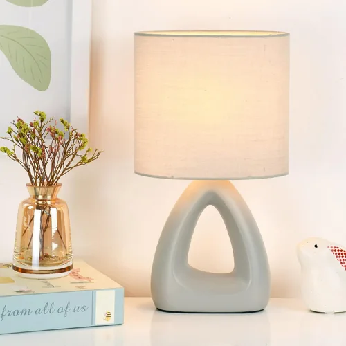 Miniatura 7 de LILA Lámpara de mesa pequeña y moderna color crema, 6.7 x 3.94 x 11.8 pulgadas de alto, bombilla excluida, lámpara de mesa de mesa/noche para sala