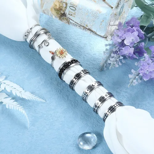 Miniatura 7 de Sanfenly Juego de 9 anillos antiestrés para la ansiedad para mujeres y hombres cadena fría de acero inoxidable con incrustaciones de luna sol